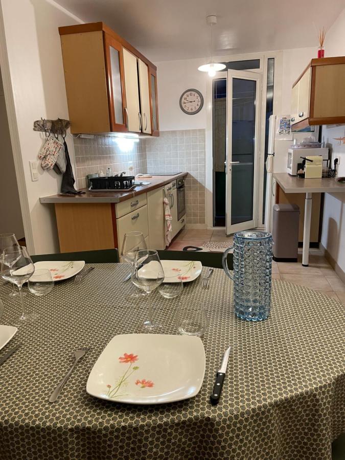 Appartement Les Pieds Dans L'Eau Saint-Mandrier-sur-Mer Ngoại thất bức ảnh
