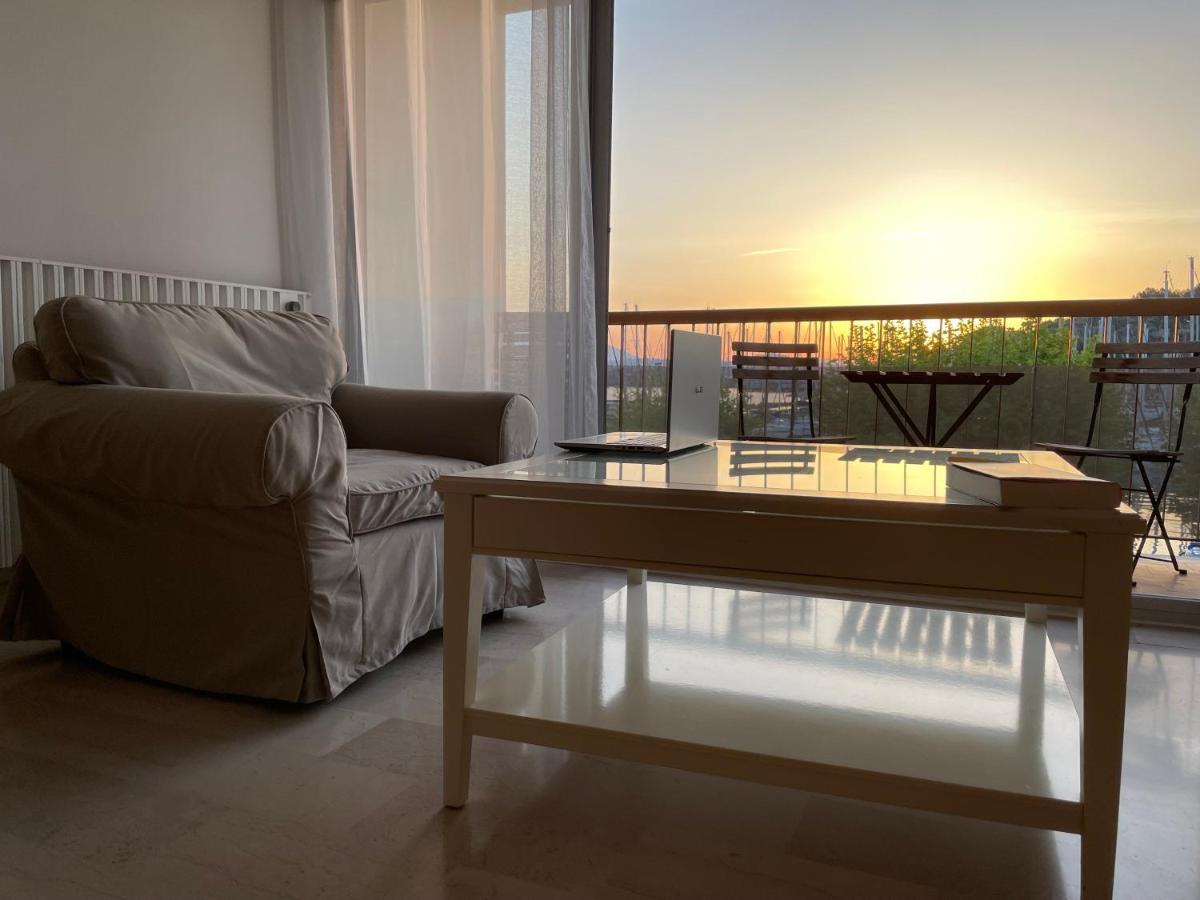 Appartement Les Pieds Dans L'Eau Saint-Mandrier-sur-Mer Ngoại thất bức ảnh